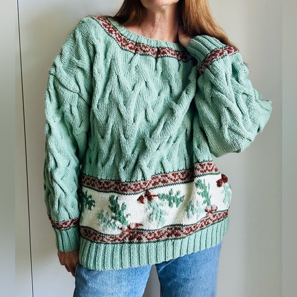 Vintage Handknit Sweater in Mint green Chunky Knit Wool Unisex Unique Style - Picture 7 of 11